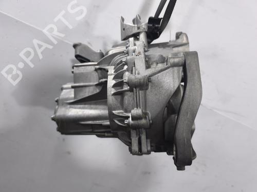 gearbox-opel-corsa-e-x15-2014-39177398 main image