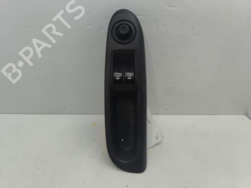 Used Left front window switch RENAULT CLIO II (BB_, CB_) 1.5 dCi (B/C2J) (68 hp) 31263567