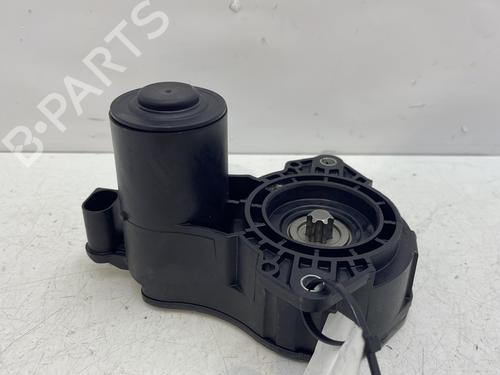 Used Electric handbrake PEUGEOT EXPERT Van (V_) 2.0 BlueHDi 180 (177 hp) 29438793