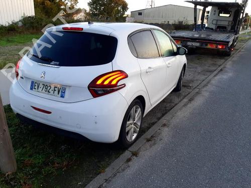 Right front door PEUGEOT 208 I (CA_, CC_) 1.2 VTI 82 | BP26584968C3