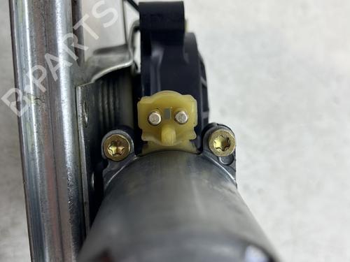 Used Front right window mechanism Front right window mechanism MERCEDES-BENZ A-CLASS (W168) A 170 CDI (168.008) (90 hp) 29515919 29515919