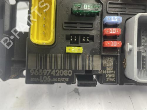 Fuse box PEUGEOT 307 (3A/C) 1.6 HDi 110 | BP22841893E1 