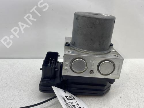 Used ABS pump ABS pump KIA SPORTAGE III (SL) 1.7 CRDi (116 hp) 33561454 33561454