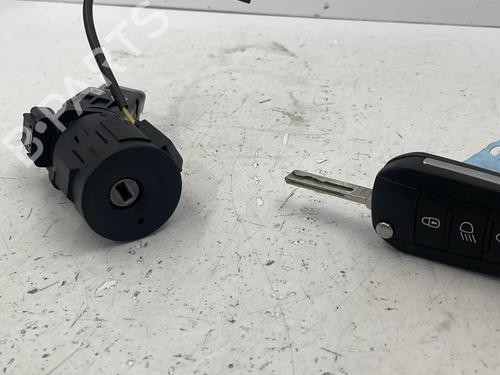 Used Ignition barrel Ignition barrel PEUGEOT 2008 I (CU_) 1.6 HDi (92 hp) 22828378 22828378