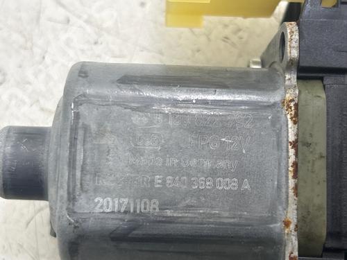 Front left window mechanism JAGUAR E-PACE (X540) 2.0 D150 AWD | BP40018571C22 - Image 4