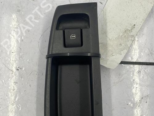 Used Right front window switch VW FOX Hatchback (5Z1, 5Z3, 5Z4) 1.2 (55 hp) 22830294