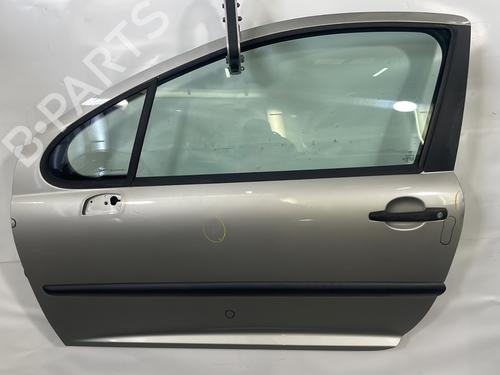 Used Left front door Left front door 29193992 29193992