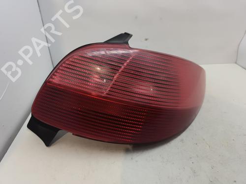 Højre baglygte PEUGEOT 206 Hatchback (2A/C) 1.4 i (75 hp) 29194010