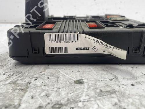 Used Electronic module Electronic module RENAULT SCÉNIC II (JM0/1_) 1.9 dCi (JM14) (131 hp) 22838956 22838956