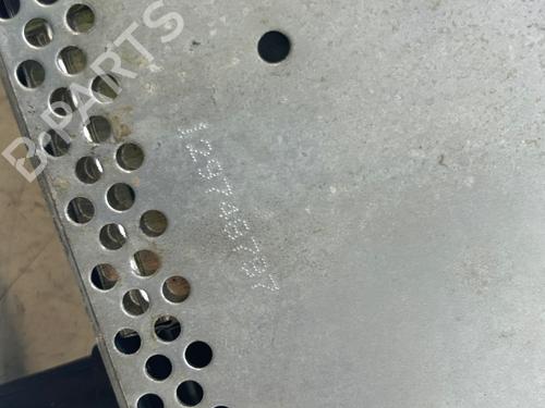 Used Radio Radio 37661230 37661230