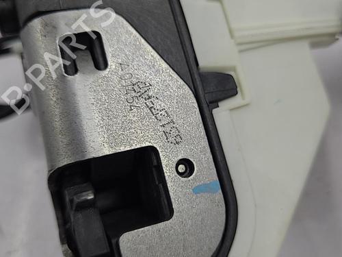 Used Front right lock PEUGEOT PARTNER Tepee 1.6 HDi (109 hp) 22822961