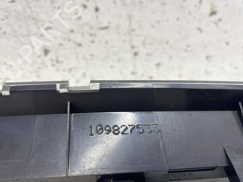 Used Third brake light Third brake light RENAULT ZOE (BFM_) ZOE (92 hp) 27924429 27924429