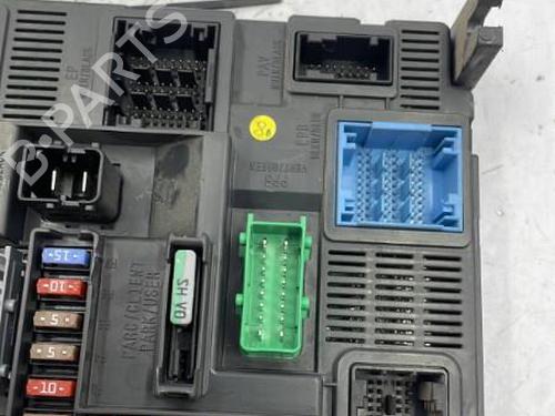 Used Fuse box PEUGEOT 208 I (CA_, CC_) 1.4 HDi (68 hp) 22834107