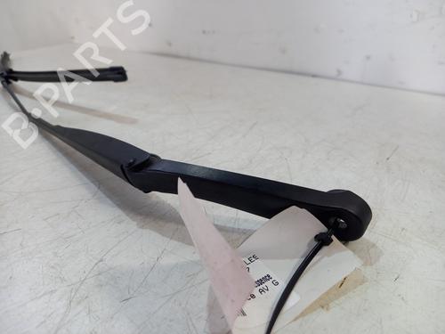 Used Front windshield wiper arm Front windshield wiper arm DACIA DOKKER MPV (KE_) 1.3 TCe 100 (KENU) (102 hp) 29377183 29377183