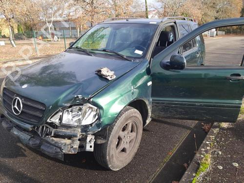 Right headlight MERCEDES-BENZ M-CLASS (W163) ML 270 CDI (163.113) | BP22833136C29 