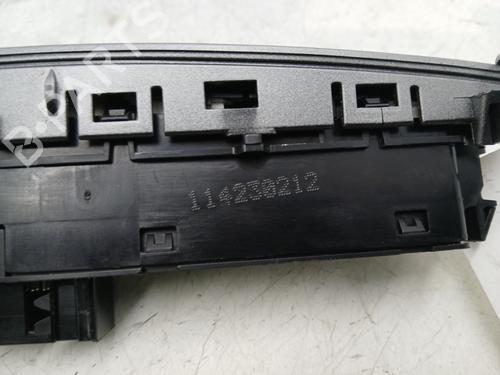 Used Warning switch Warning switch PEUGEOT 308 SW I (4E_, 4H_) 1.6 HDi (112 hp) 29834392 29834392