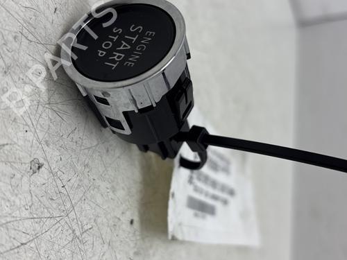 switch-peugeot-expert-van-v_-2016-30899170 main image