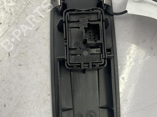 Used Right front window switch Right front window switch RENAULT LAGUNA III Grandtour (KT0/1) 1.5 dCi (KT0A, KT0R, KT02) (110 hp) 22830574 22830574