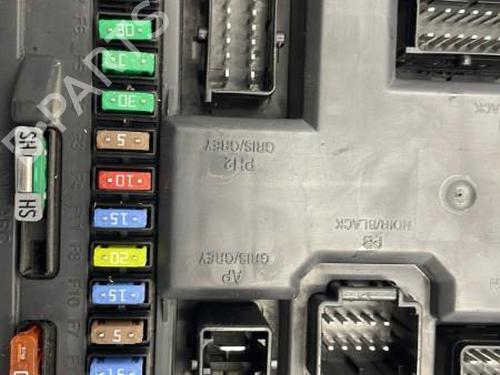 Fuse box CITROËN C3 Picasso (SH_) 1.4 VTi 95 (SH8FSC, SH8FP0, SH8FP6) | BP22834894E1 