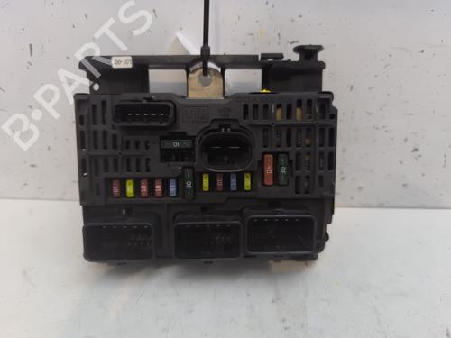 Used Fuse box PEUGEOT 407 (6D_) 2.0 HDi 135 (6DRHRH, 6DRHRE, 6DRHRG, 6DRHRJ) (136 hp) 28369966
