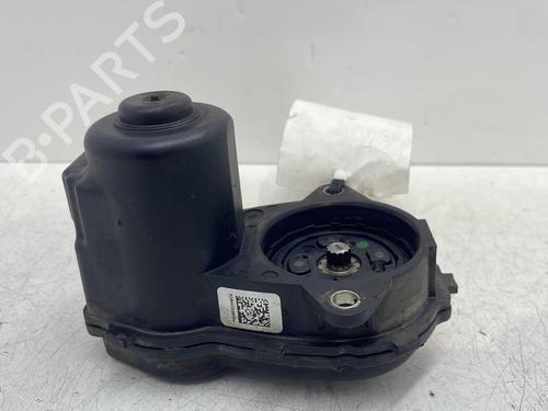 Used Electric handbrake MERCEDES-BENZ A-CLASS (W176) A 220 d (176.003) (177 hp) 30382916