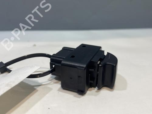 Used Left front window switch Left front window switch CITROËN BERLINGO Box Body/MPV (B9) [2008-2026] 30465772 30465772