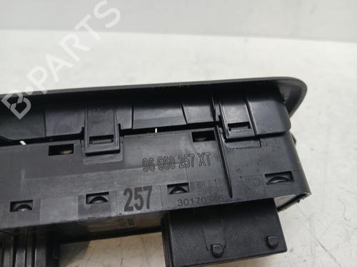 Left front window switch CITROËN C5 III (RD_) 1.6 HDi 110 (RD9HZC) | BP30973578I27