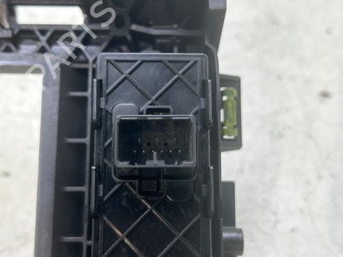 Switch JAGUAR XE (X760) 2.0 D AWD | BP39476465I30 - Image 4
