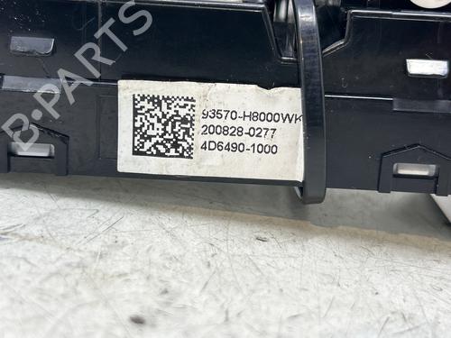 Left front window switch KIA STONIC (YB) 1.0 T-GDi Eco-Dynamics+ | BP35936913I27 - Image 2