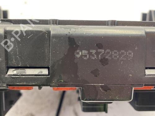 Used Fuse box Fuse box CITROËN C3 Pluriel (HB_) 1.4 HDi (68 hp) 22844098 22844098