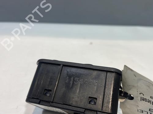 Left front window switch OPEL MERIVA A MPV (X03) 1.7 CDTI (E75) | BP30465816I27 