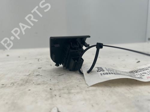 Pulsantiera anteriore destra Pulsantiera anteriore destra SKODA OCTAVIA III (5E3, NL3, NR3) 1.4 TSI (140 hp) 37472490 37472490