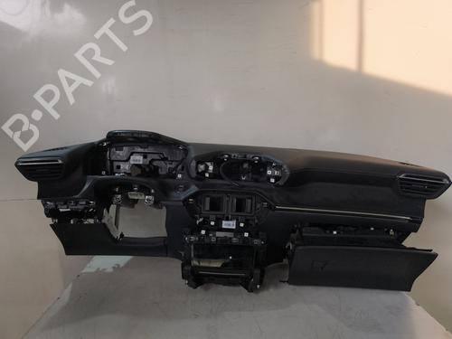 Dashboard Dashboard PEUGEOT 2008 II (UD_, US_, UY_, UJ_, UR_, UC_) 1.2 PureTech 130 (USHNS, URHNS) (130 hp) 37277395 37277395