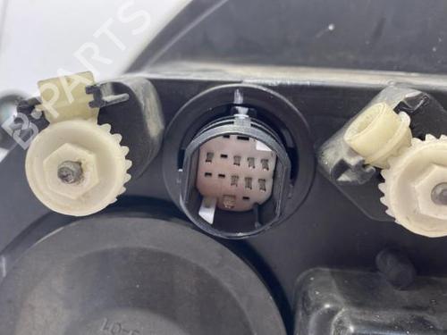 Used Right headlight Right headlight LANCIA YPSILON (843_) 1.4 (843.AXG1A) (78 hp) 22839276 22839276