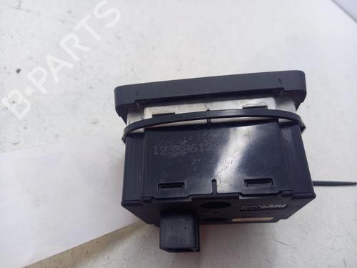 Used Headlight switch Headlight switch VOLVO C30 (533) 2.0 D (136 hp) 33561487 33561487