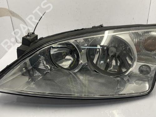 Left headlight FORD MONDEO III (B5Y) 2.0 TDCi | BP22833374C28 