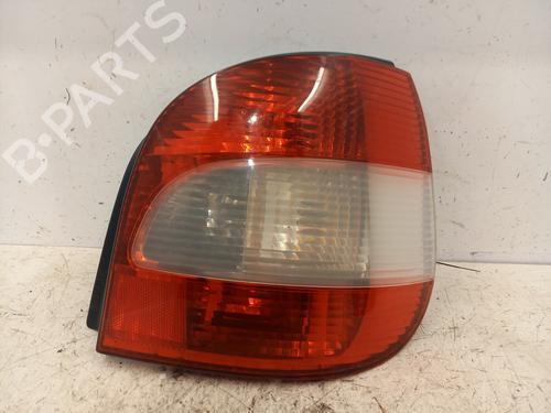 Fanale posteriore destro RENAULT SCÉNIC I MPV (JA0/1_, FA0_) 1.6 (JA00, JA16, JA15, JA19, JA1V, JA2B, JA2C, JA0B,... (107 hp) 24395319