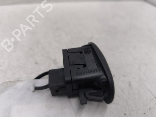 Used Left front window switch Left front window switch CITROËN C2 (JM_) [2003-2017] 31588894 31588894