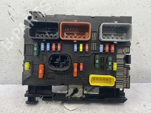 Used Fuse box Fuse box PEUGEOT 307 (3A/C) 2.0 16V (140 hp) 25477664 25477664