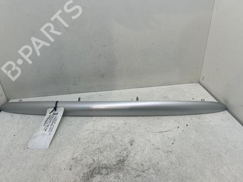 Moldura del portón trasero Moldura del portón trasero PEUGEOT 206 Hatchback (2A/C) 2.0 HDI 90 (90 hp) 37416114 37416114