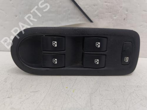 Used Left front window switch RENAULT SCÉNIC II (JM0/1_) 1.5 dCi (JM1E, JM16) (106 hp) 31068015