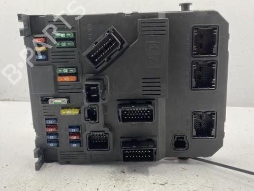 Used Fuse box PEUGEOT 206 Hatchback (2A/C) 1.4 16V (88 hp) 22835174