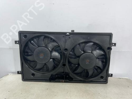 Used Radiator fan Radiator fan VW TRANSPORTER T4 Platform/Chassis (70E, 70L, 70M, 7DE, 7DL, 7D 2.5 TDI (102 hp) 39727433 39727433