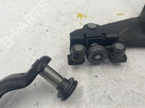 Hinge/Door check strap RENAULT TRAFIC III Van (FG_)  | BP25833253C146 