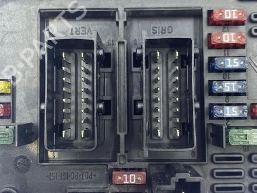 Used Fuse box PEUGEOT 206 Hatchback (2A/C) 1.4 16V (88 hp) 22829171