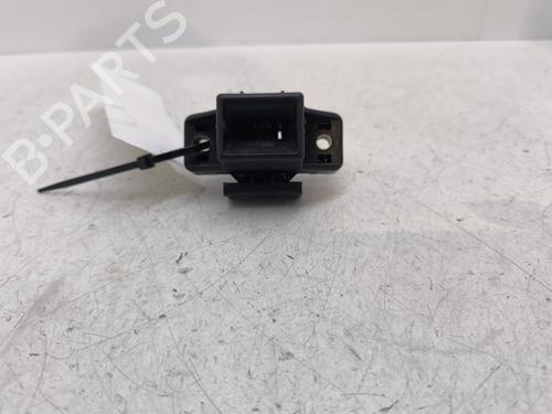 Used Tailgate lock RENAULT TWINGO I (C06_) 1.2 (C066, C068) (58 hp) 30162601