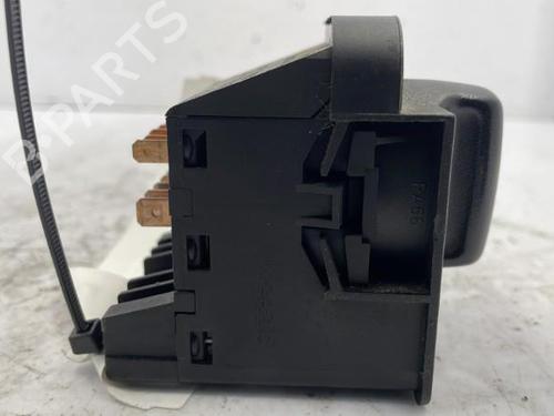 Used Headlight switch Headlight switch OPEL ASTRA F Estate (T92) 1.7 TDS (F35, M35) (82 hp) 22832796 22832796