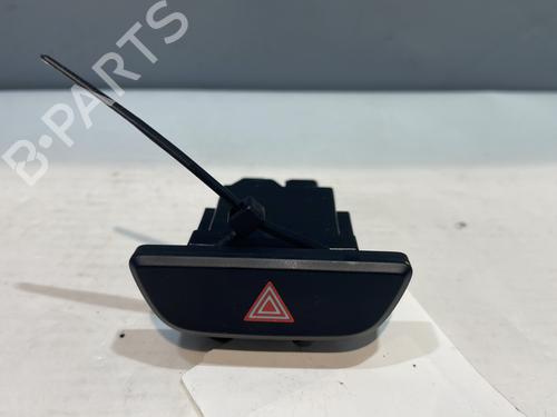 warning-switch-toyota-yaris-_p21_-_pa1_-_ph1_-2020-30497373 main image