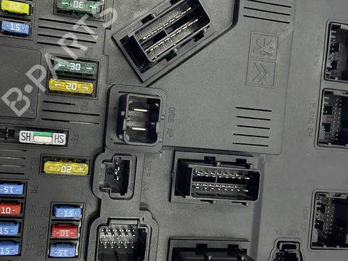Fuse box PEUGEOT 407 SW (6E_, 6D_) 2.0 HDi 135 | BP22830391E1