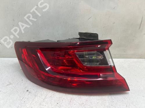 left-taillight-renault-megane-iv-hatchback-b9amn_-2015-39689816 main image